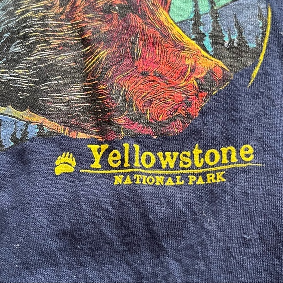 Yellowstone National Park Navy Blue TShirt Unisex L Bear Graphic Cotton Wildlife - Picture 6 of 8